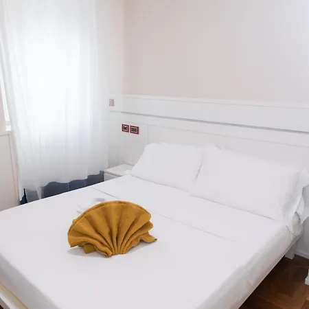 Pensionat Emma 12 4*