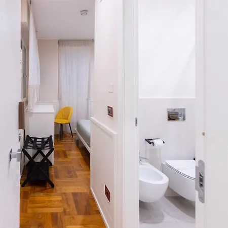 Emma 12 Πανσιόν